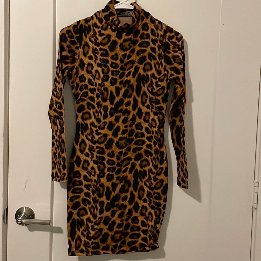 J lux label snake print dress size small worn once